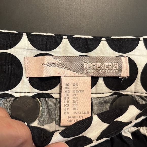 Forever 21 Contemporary Polka Dot midi skirt - Picture 6 of 9